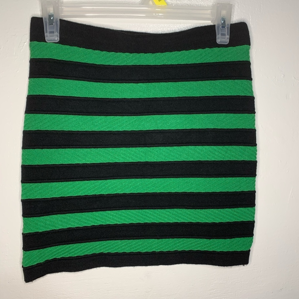 Women’s forever 21 stripe skirt